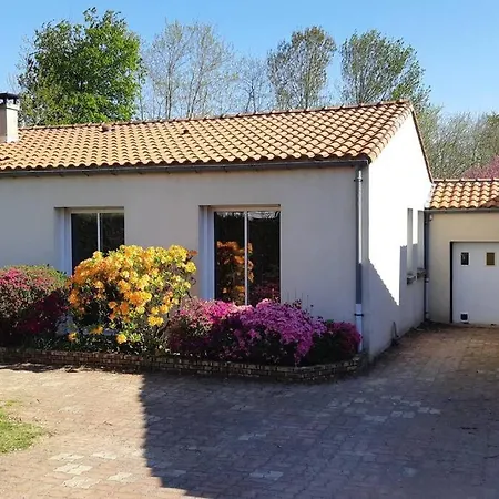 L'herbier Ensoleillee Charmante Maison A 10 Min Du Puy Du Fou 莱塞比耶